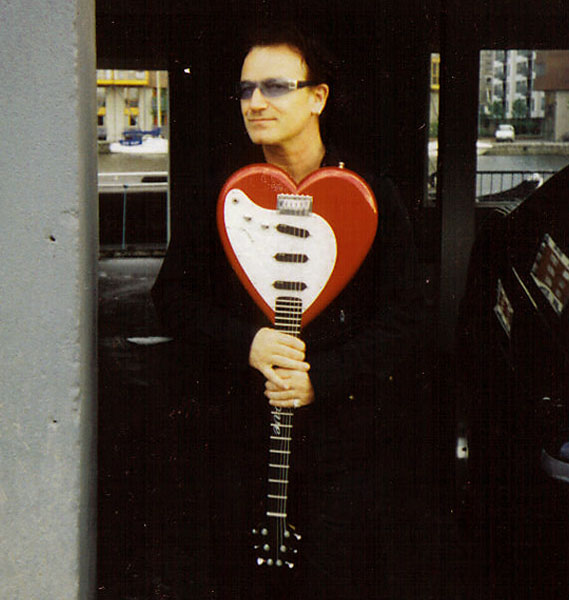 Bono VOX - U2 Heart guitar